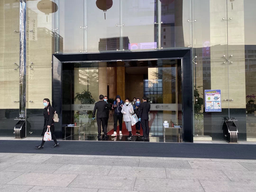 jinnianhui今年会上下齐心战“疫”情，党旗飘扬在一线